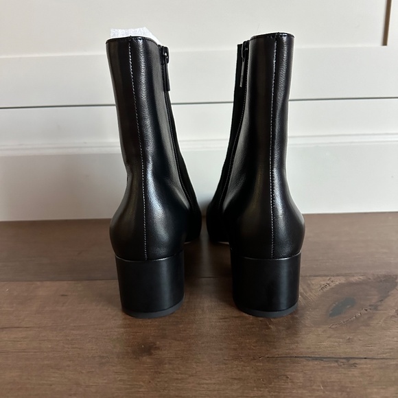 Donald J Pliner Women Cherie Suede Leather Booties Ankle Boot Black 6.5 NEW $238 - Picture 4 of 7